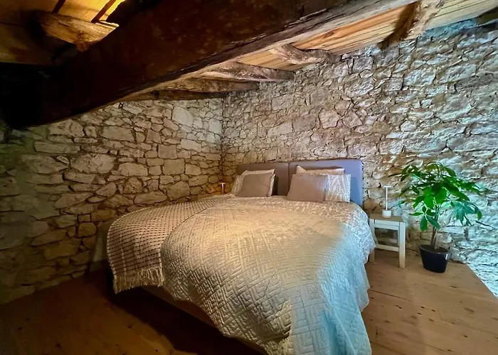 Le Causse En Quercy Montaigu-de-Quercy