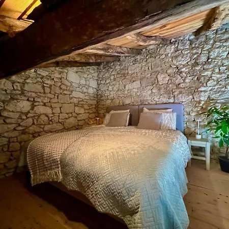 Le Causse En Quercy Montaigu-de-Quercy